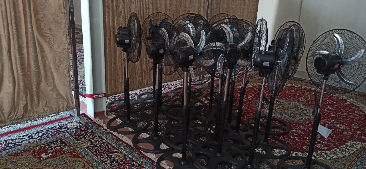 اهدای ۵۰ دستگاه پنکه به مددجویان کمیته امداد نصرآباد