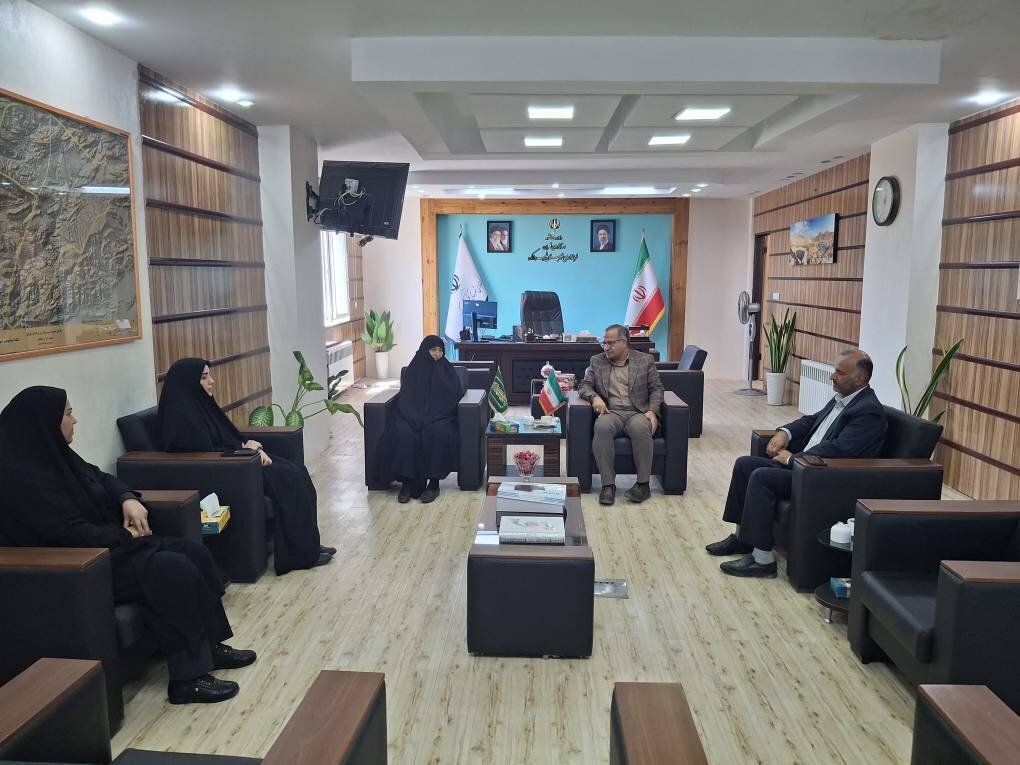مشاور بانوان