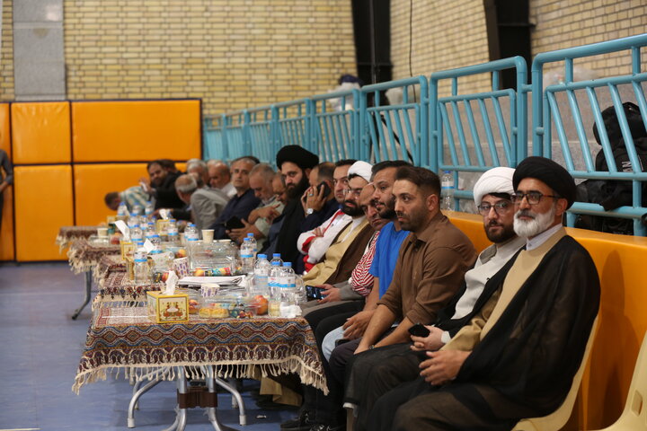 نخستین دوره مسابقات کشوری المپیاد «ایران قهرمان» در رشته فوتسال پسران، تحت حمایت کمیته امداد امام خمینی (ره)، با میزبانی استان سمنان