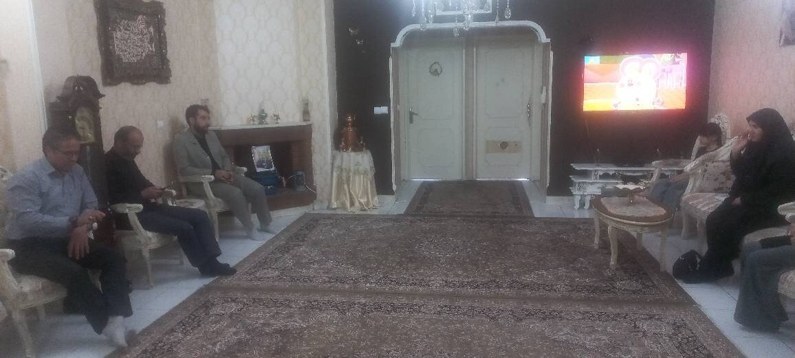 دیدار مدیرکل کمیته امداد استان تهران با خانواده مددجوی تهرانی