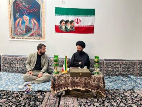 دیدار مدیرکل کمیته امداد استان تهران با امام جمعه شهرستان فیروزکوه