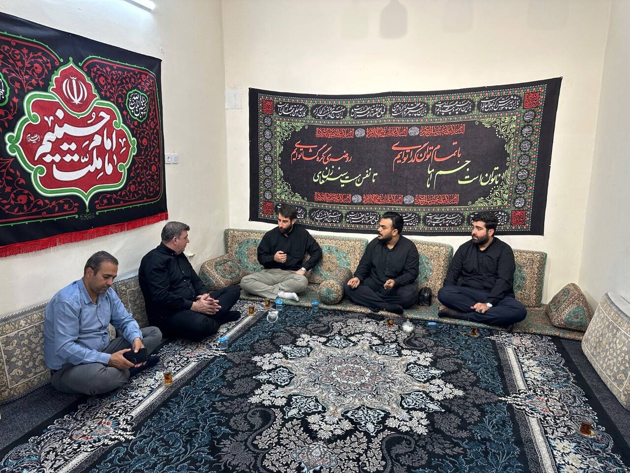 نشست مدیرکل کمیته امداد استان تهران با مسئولان «مرکز نیکوکاری گره‌گشا»/ دعوت از خیرین برای پیوستن به پویش تأمین لوازم‌التحریر دانش‌آموزان