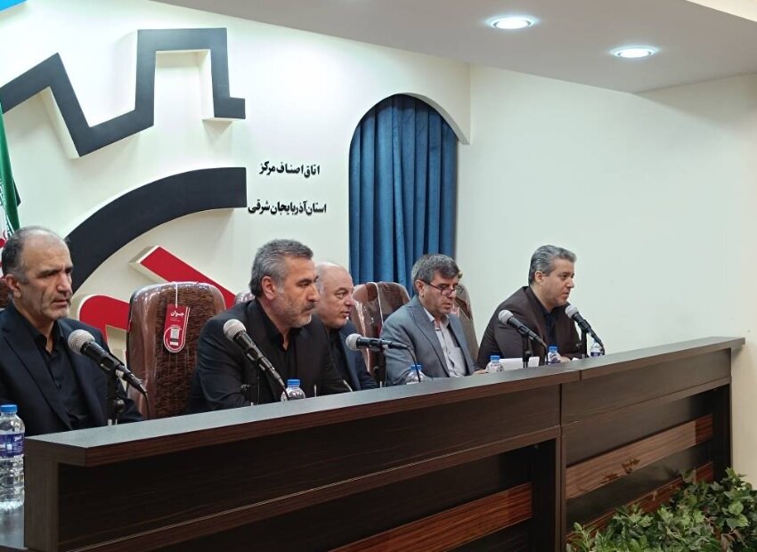 پیشگامی اصناف در محرومیت زدایی
