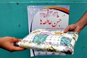 مشق مهربانی در جزیره قشم؛ آغاز تأمین ملزومات تحصیلی ۱۲۰۰ دانش‌آموز نیازمند در آستانه سال تحصیلی جدید