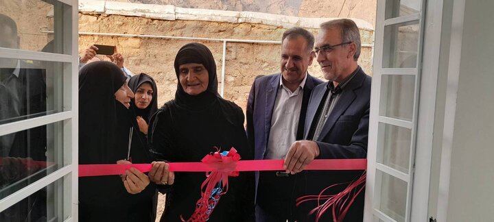 بهره‌برداری از واحد مسکن مددجویی در چرداول در جریان سفر مشاور امور بانوان کمیته امداد به ایلام