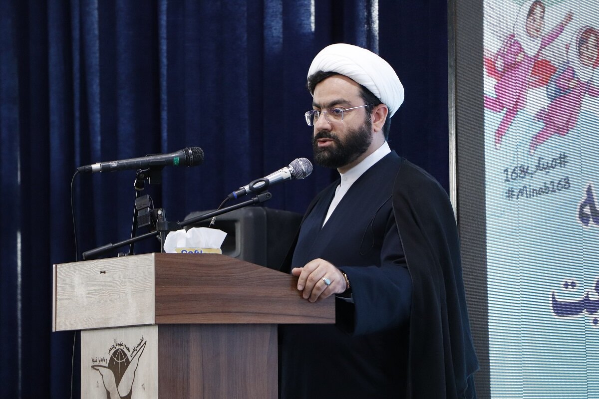 اهدای ۲۰ هزار بسته لوازم‌التحریر به دانش‌آموزان تحت حمایت در استان گیلان