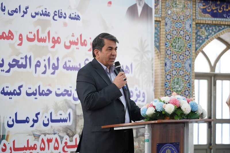 استاندار کرمان: هیچ دانش‌آموزی نباید به دلیل فقر مالی ترک تحصیل کند
