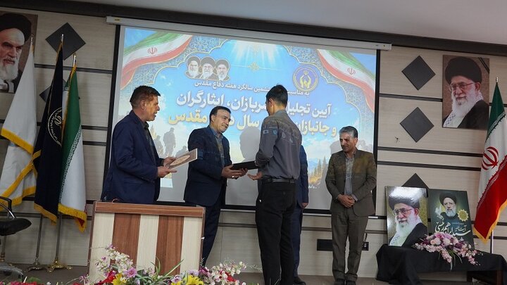 تجلیل از سربازان و ایثارگران کمیته امداد کهگیلویه و بویراحمد