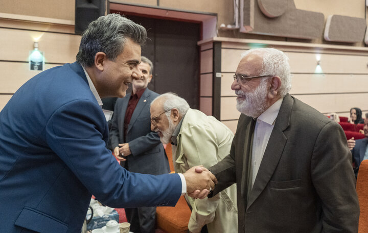 همایش تجلیل از سالمندان