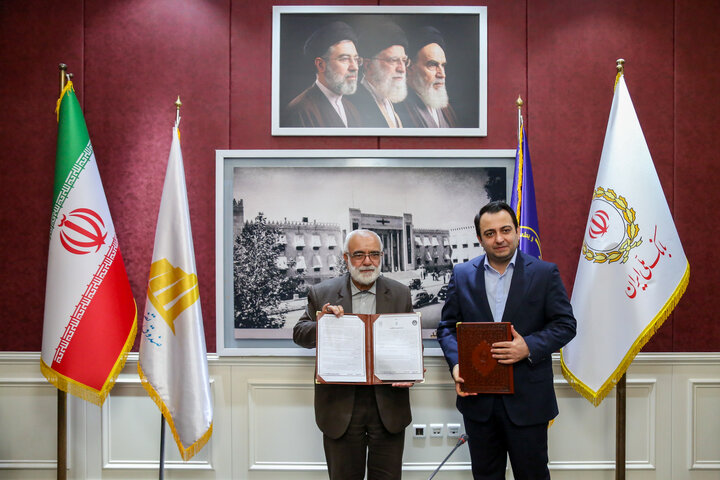 امضای تفاهم نامه همکاری میان کمیته امداد و بانک ملی ایران