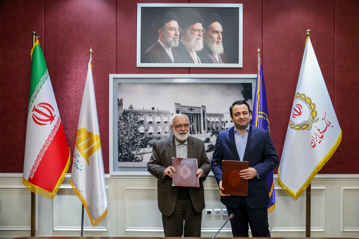 امضای تفاهم نامه همکاری میان کمیته امداد و بانک ملی ایران