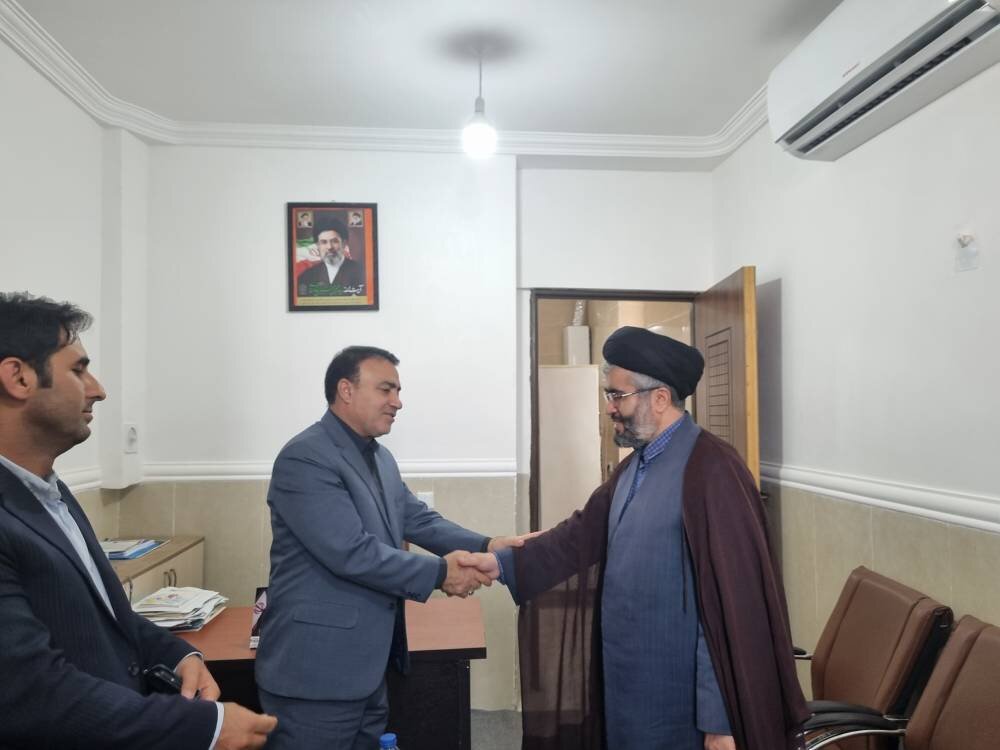 حجت‌الاسلام محمودی‌اصل: 
گره‌گشایی از کار نیازمندان، عبادتی ارزشمند است