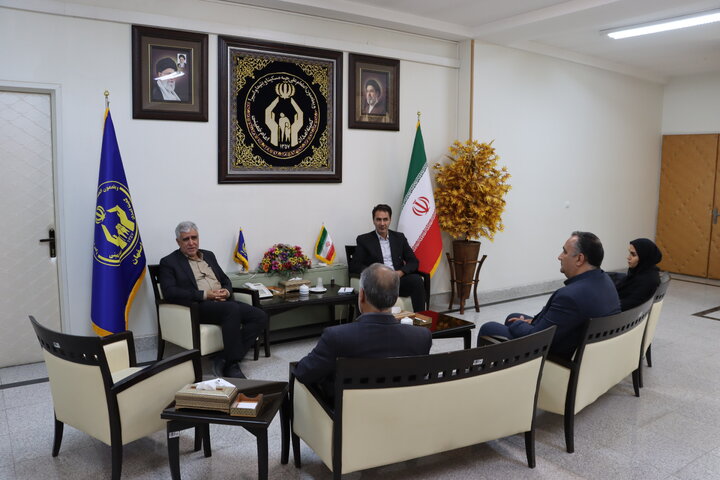 گره‌گشایی از مسائل مددجویان