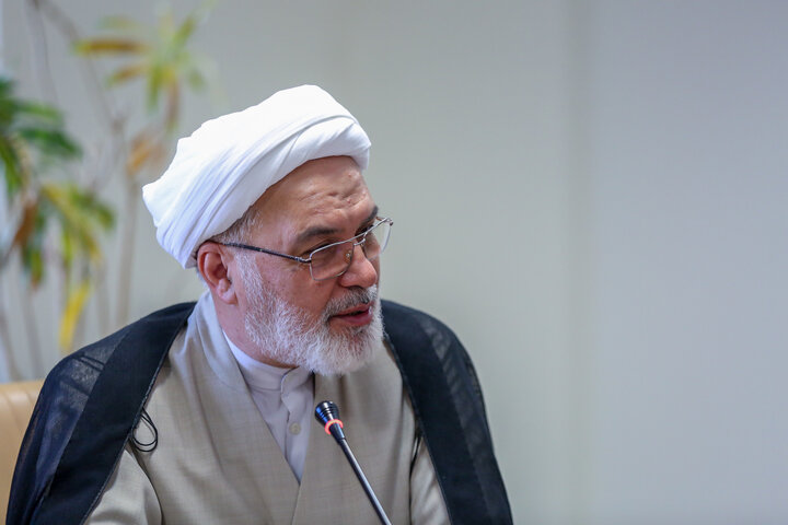 برگزاری جلسه رئیس کمیته امداد، رئیس هیئت امنای کمیته امداد و رئیس شورای زکات کشور