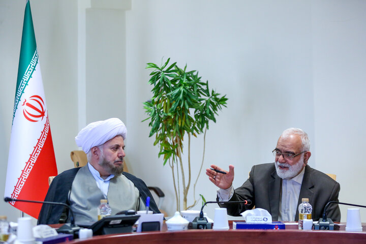 برگزاری جلسه رئیس کمیته امداد، رئیس هیئت امنای کمیته امداد و رئیس شورای زکات کشور