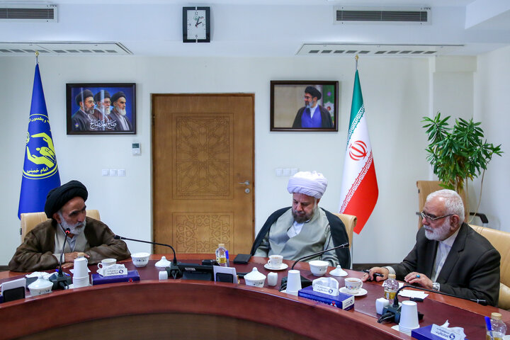 برگزاری جلسه رئیس کمیته امداد، رئیس هیئت امنای کمیته امداد و رئیس شورای زکات کشور