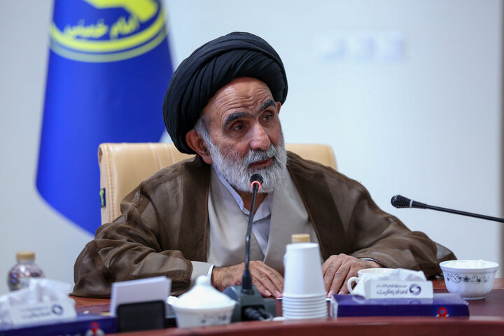 برگزاری جلسه رئیس کمیته امداد، رئیس هیئت امنای کمیته امداد و رئیس شورای زکات کشور