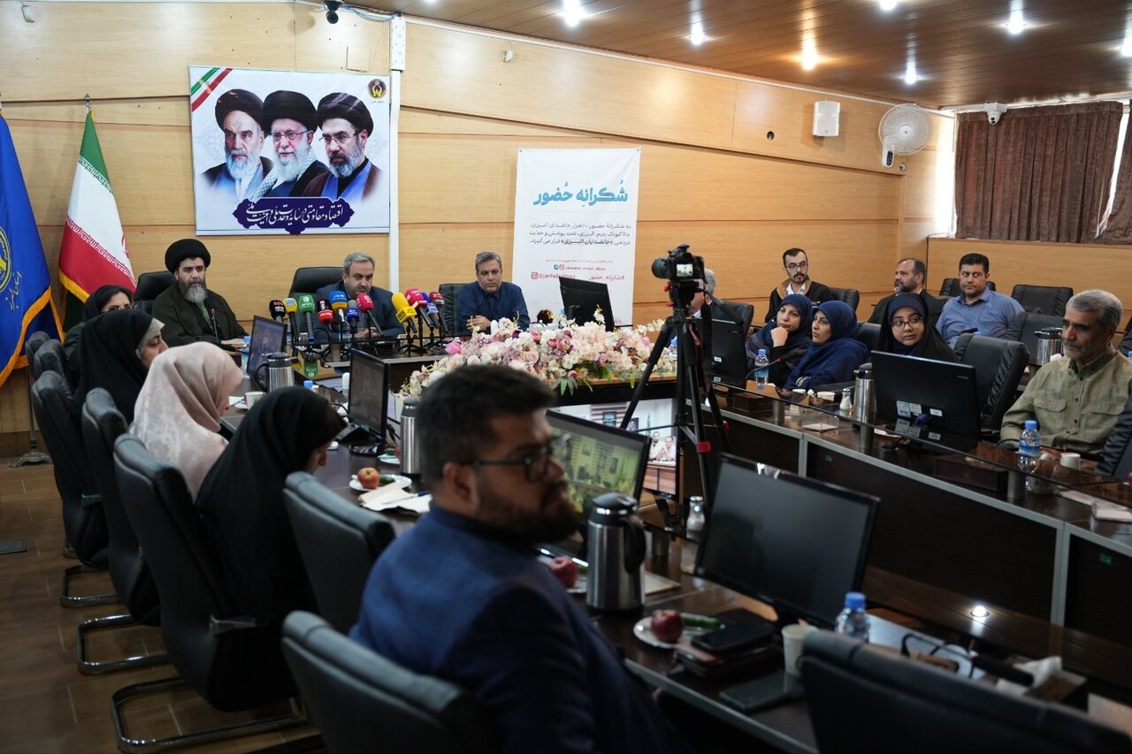 نشست خبری جانفدا البرز و اکرام ایتام