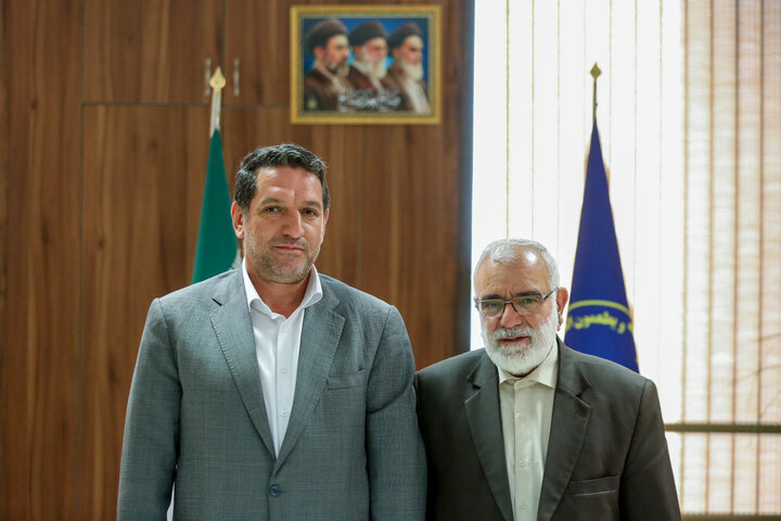 دیدار رئیس کمیته امداد با نماینده مردم هشترود و چاراویماق در مجلس شورای اسلامی