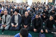 حضور مدیرکل و کارکنان کمیته امداد زنجان در نماز جمعه