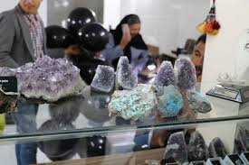 از خیاطی تا تراش سنگ‌های عقیق با تسهیلات اشتغال کمیته امداد