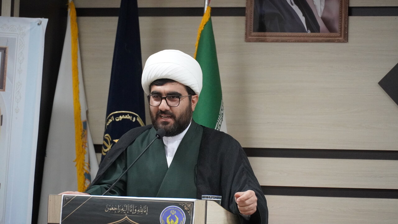 خدمت صادقانه به مردم، مهم‌ترین شاخص اخلاق حرفه‌ای در نظام اداری است