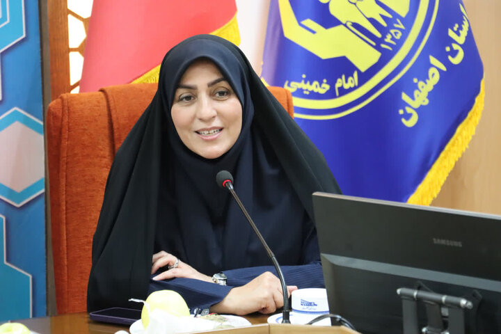 تجلیل از ۱۳ نخبه برتر تحت حمایت کمیته امداد استان اصفهان