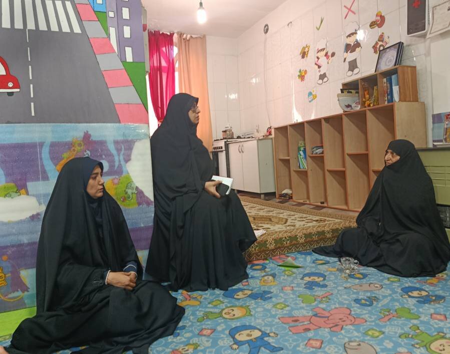 بازدید مشاور امور بانوان کمیته امداد از طرح‌های اشتغال و مراکز نیکوکاری اسلامشهر و چهاردانگه